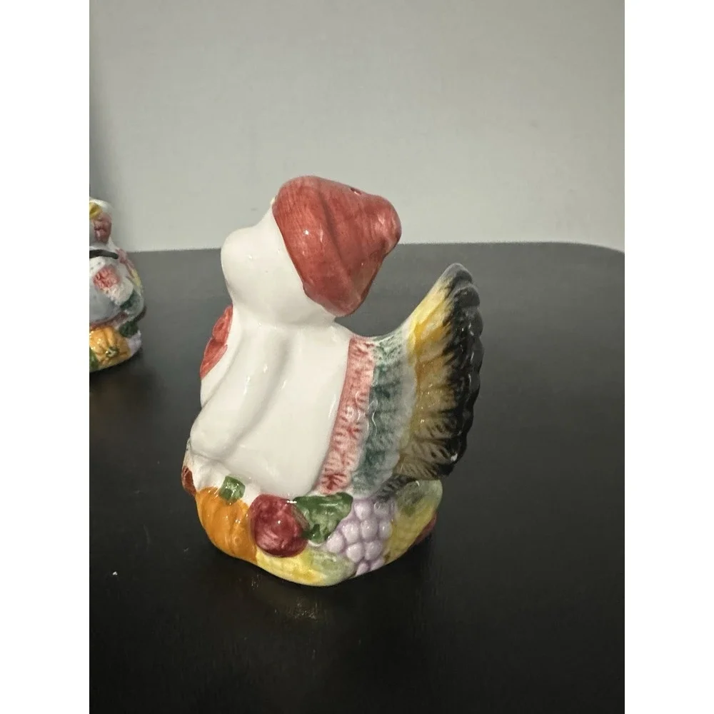 Thanksgiving Mr & Mrs Tom Turkey Ceramic Salt & Pepper Shakers